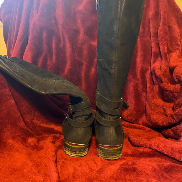Steve Madden Albany Black upper leather boots silver buckle sz 9 - Picture 3 of 8